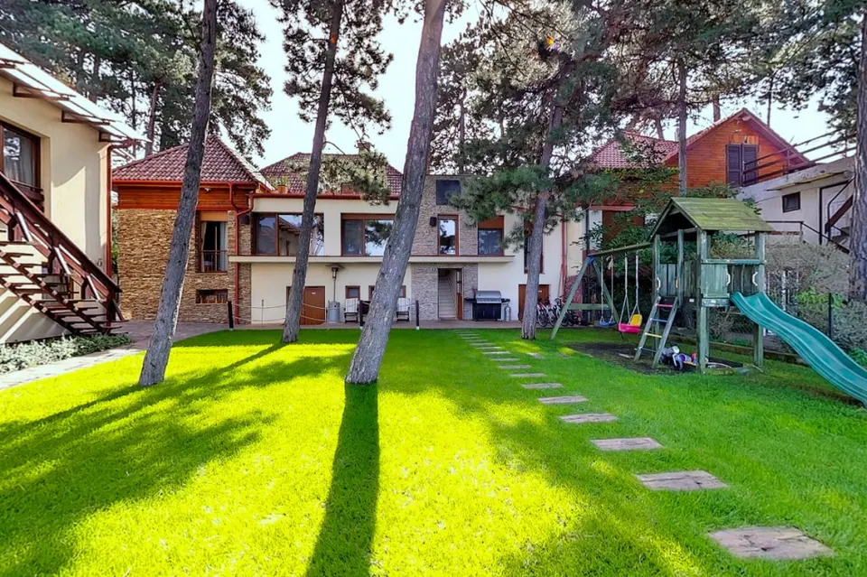 A siófoki Royal Mediterran aparthotel épülete